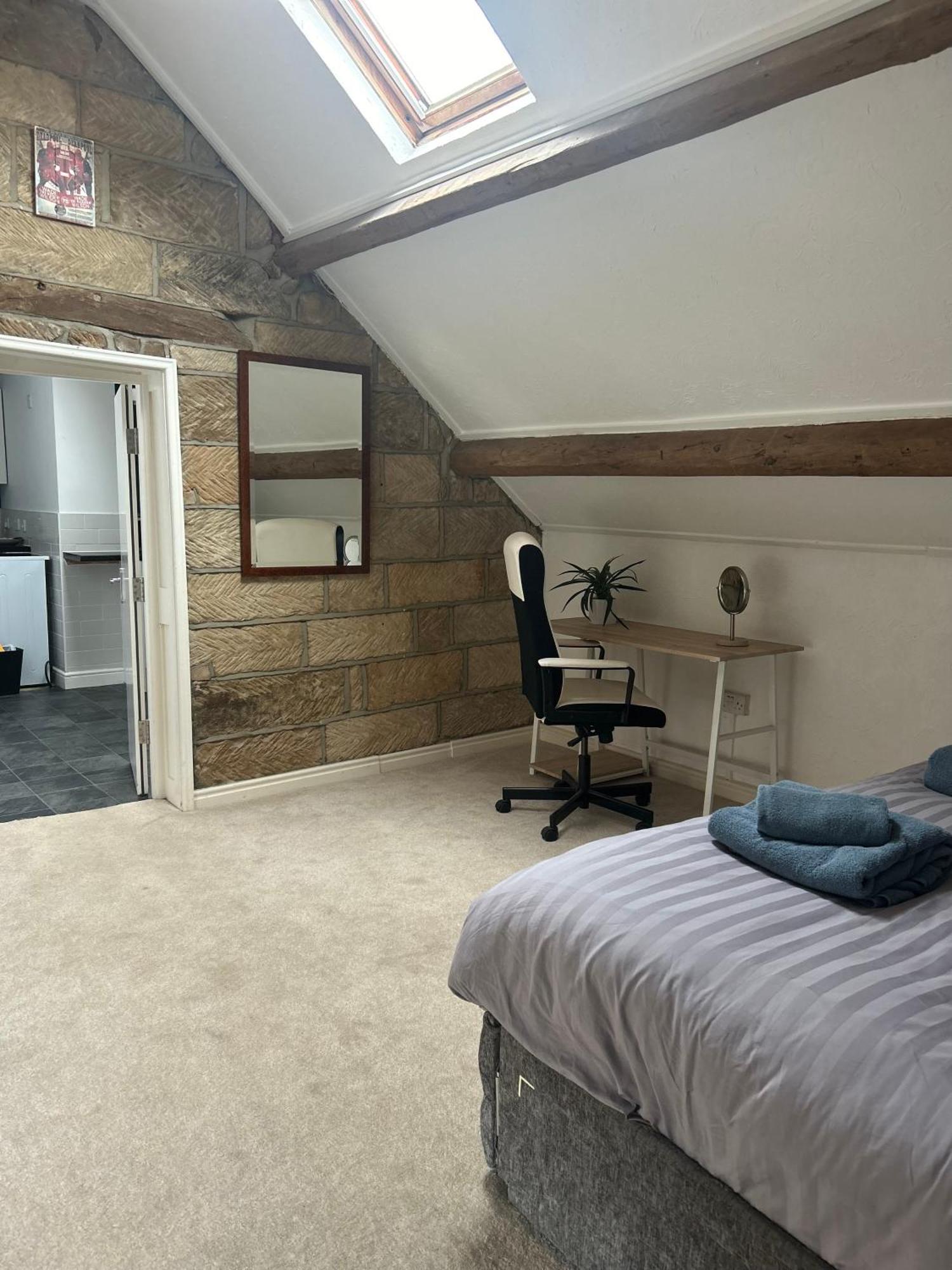The Downe Arms Bed & Breakfast Castleton (North Yorkshire)