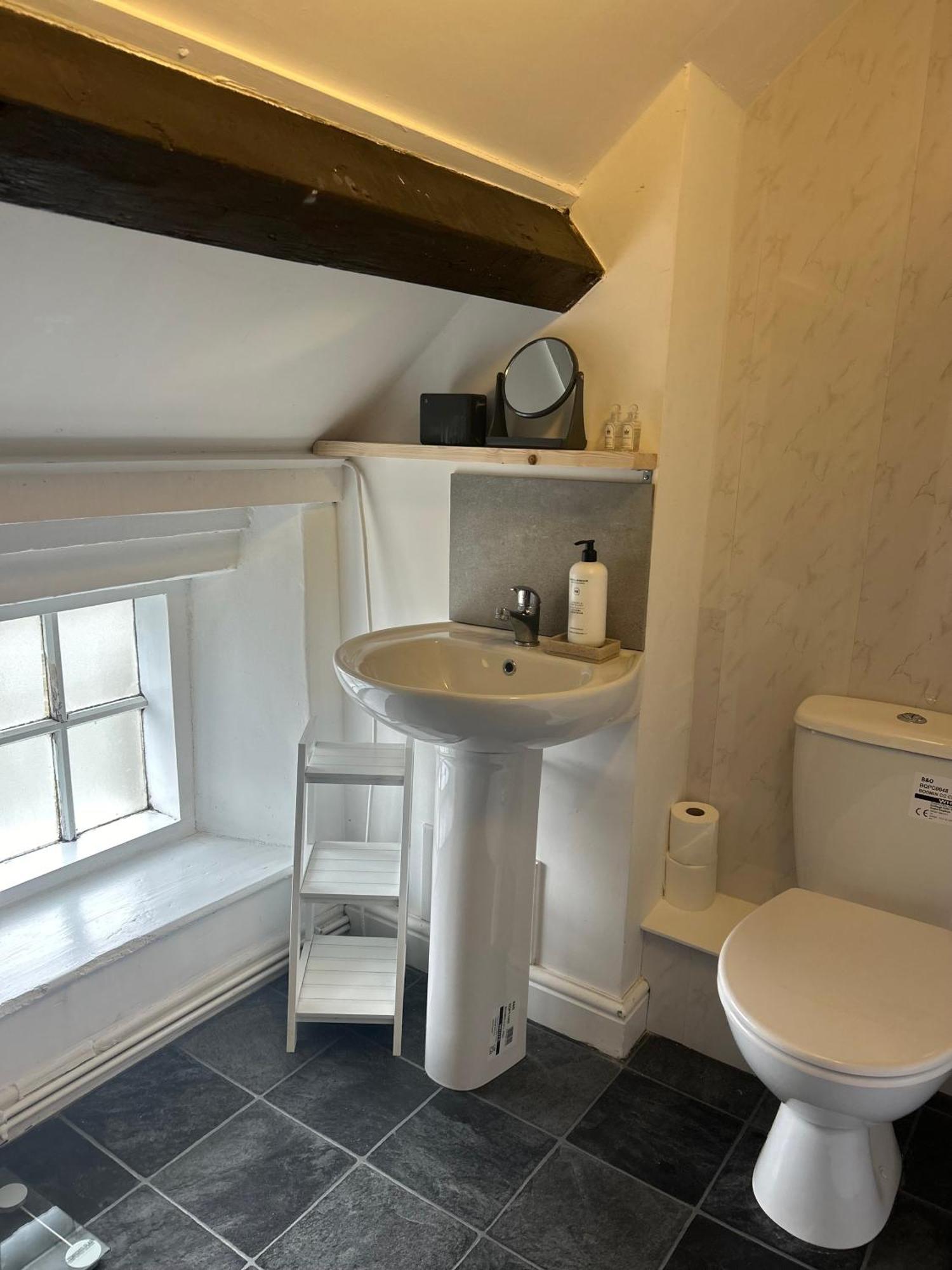The Downe Arms * Castleton (North Yorkshire)